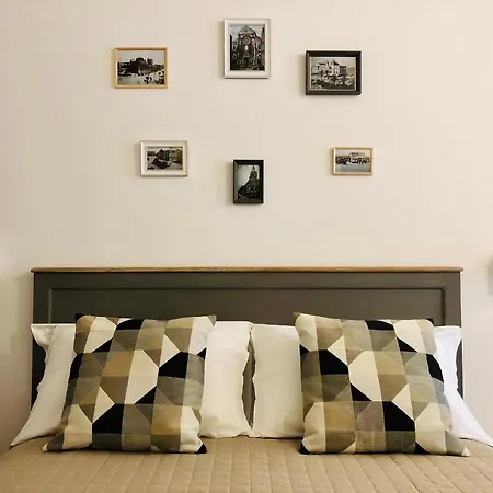 Atipico ベッド・アンド・ブレックファスト